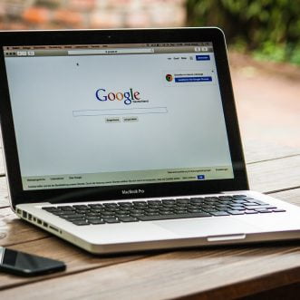 Het web in gevaar